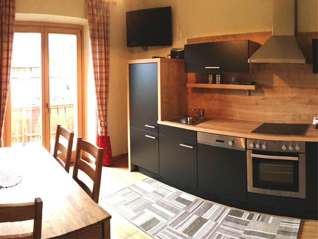 Platzerhof Apartman Monguelfo-Tesido / Welsberg-Taisten Szoba fotó