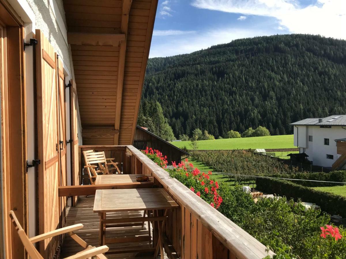 Platzerhof Apartman Monguelfo-Tesido / Welsberg-Taisten Kültér fotó
